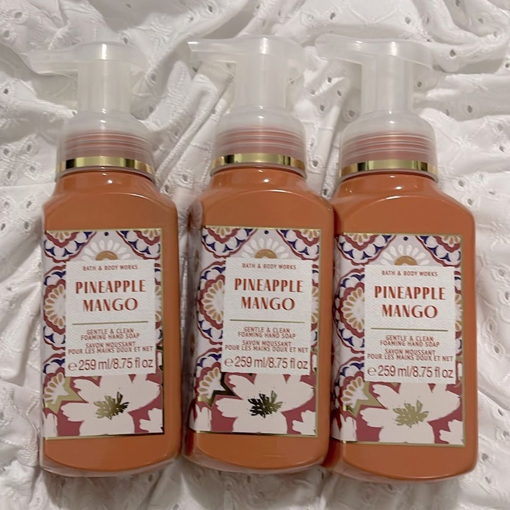 NEW- Bath & Body Works. Pineapple Mango